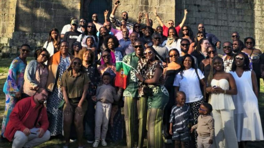 Grupo de turistas com a Living DMC em Guimarães